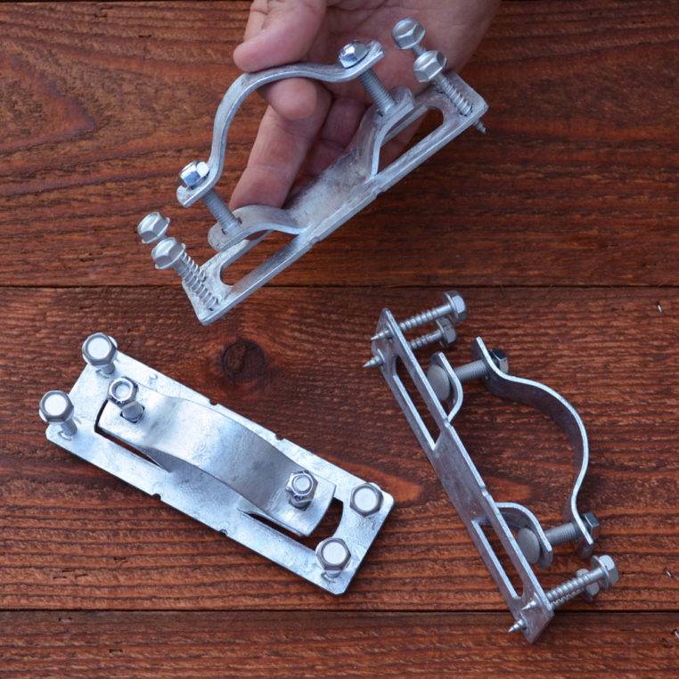 OZCO 2-3/8" Steel to Wood Fence Brackets (50 Pack)