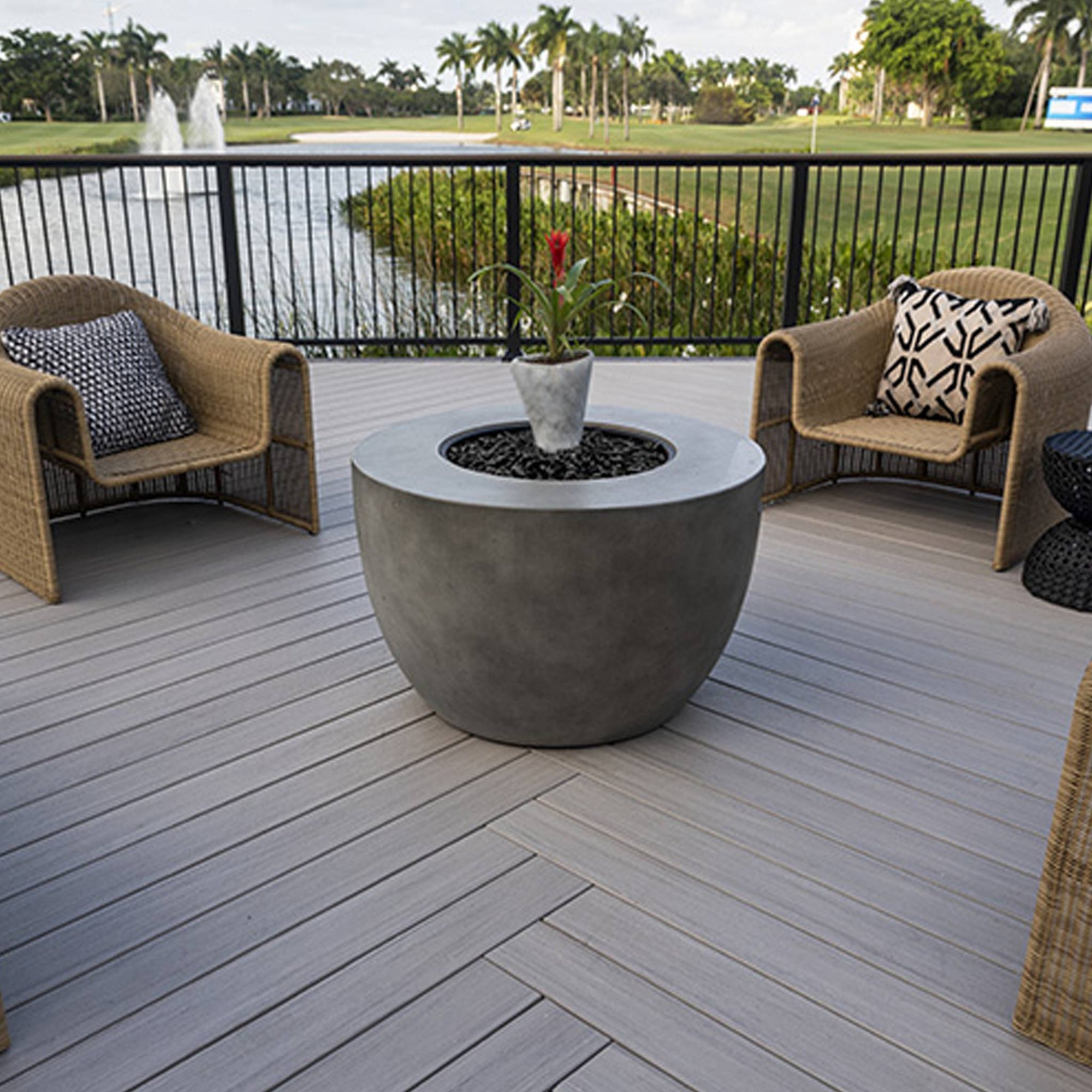 AZEK Landmark Collection Boardwalk