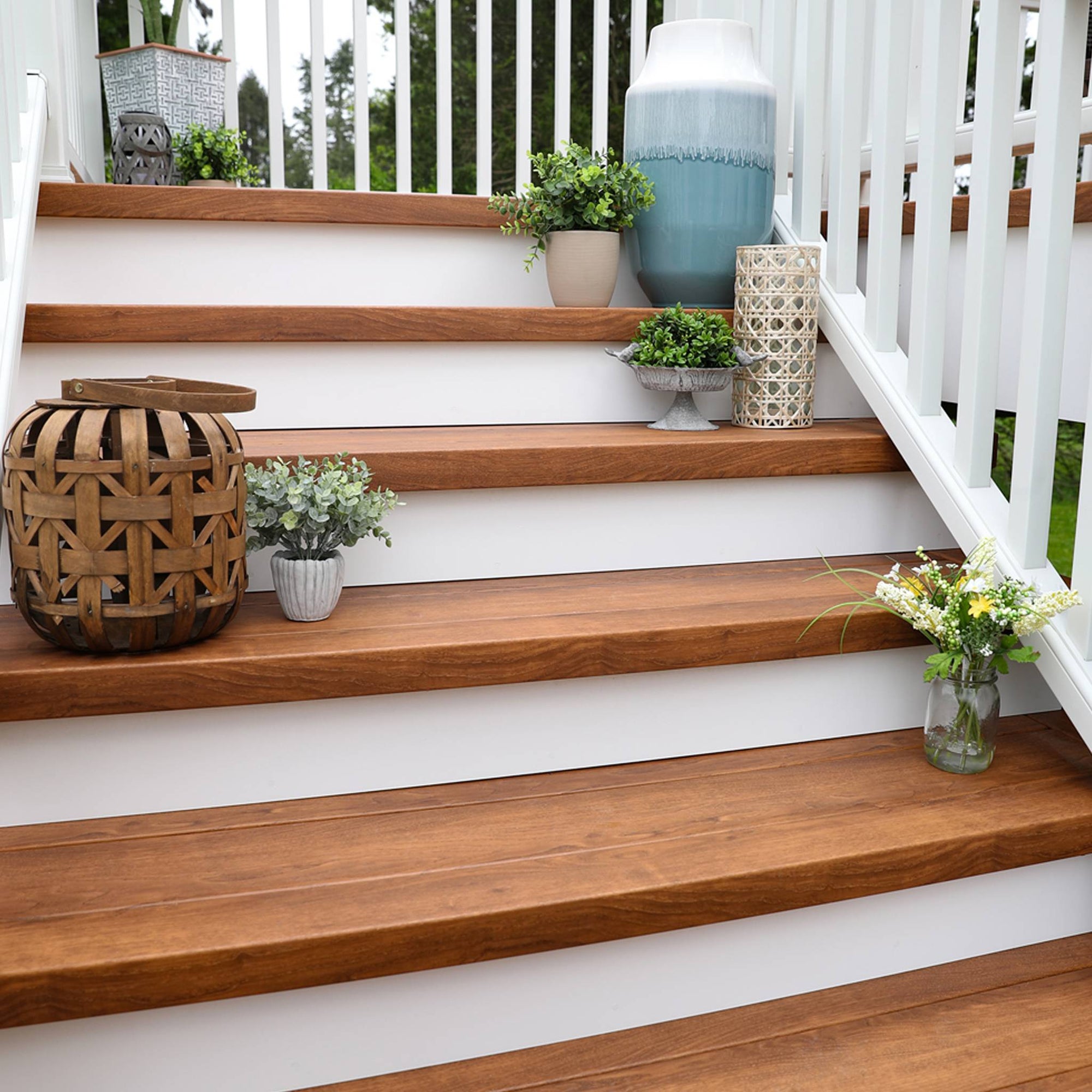 Zuri Premium Decking - Pecan