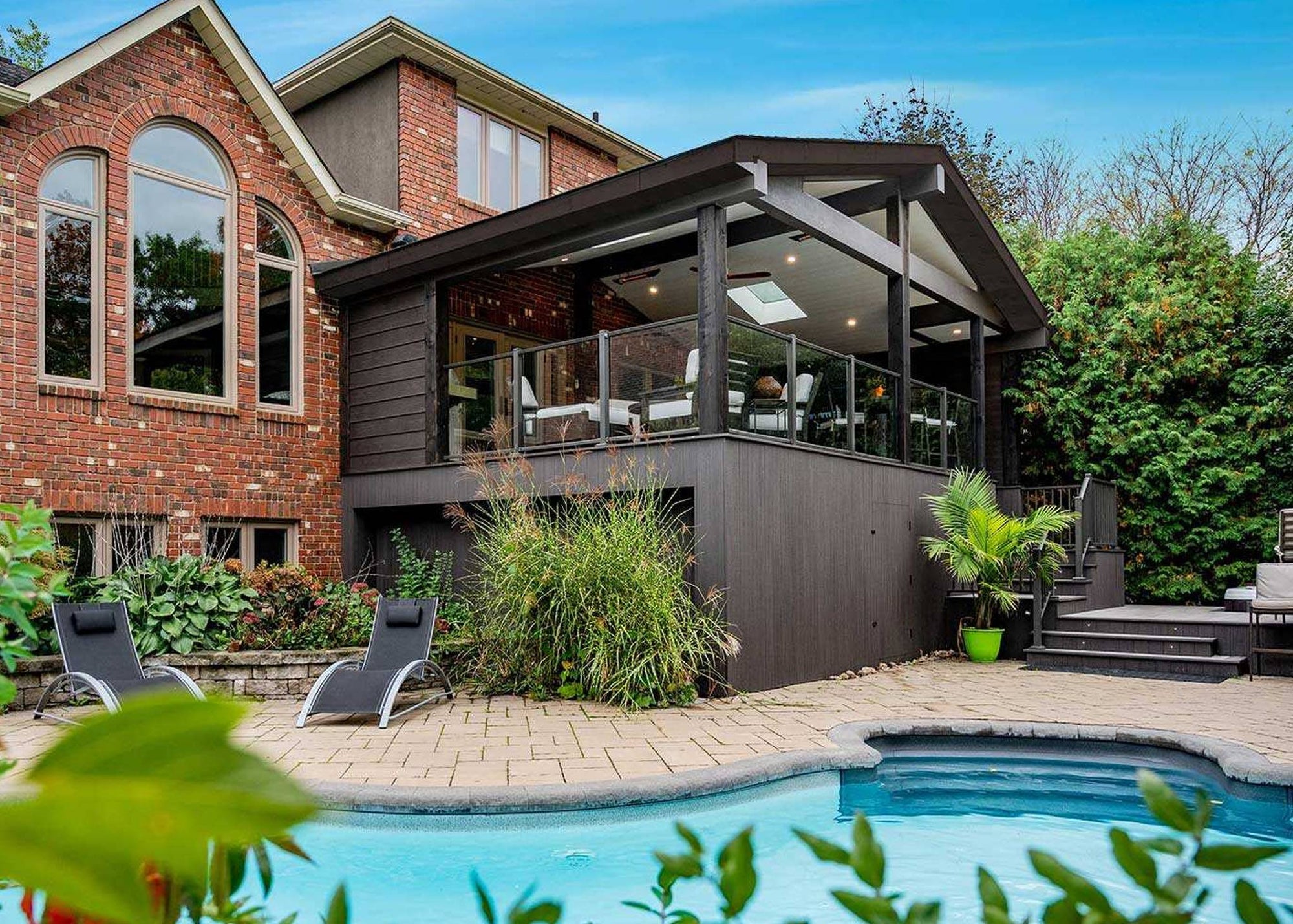 TIVADEK Architectural Series Ebony