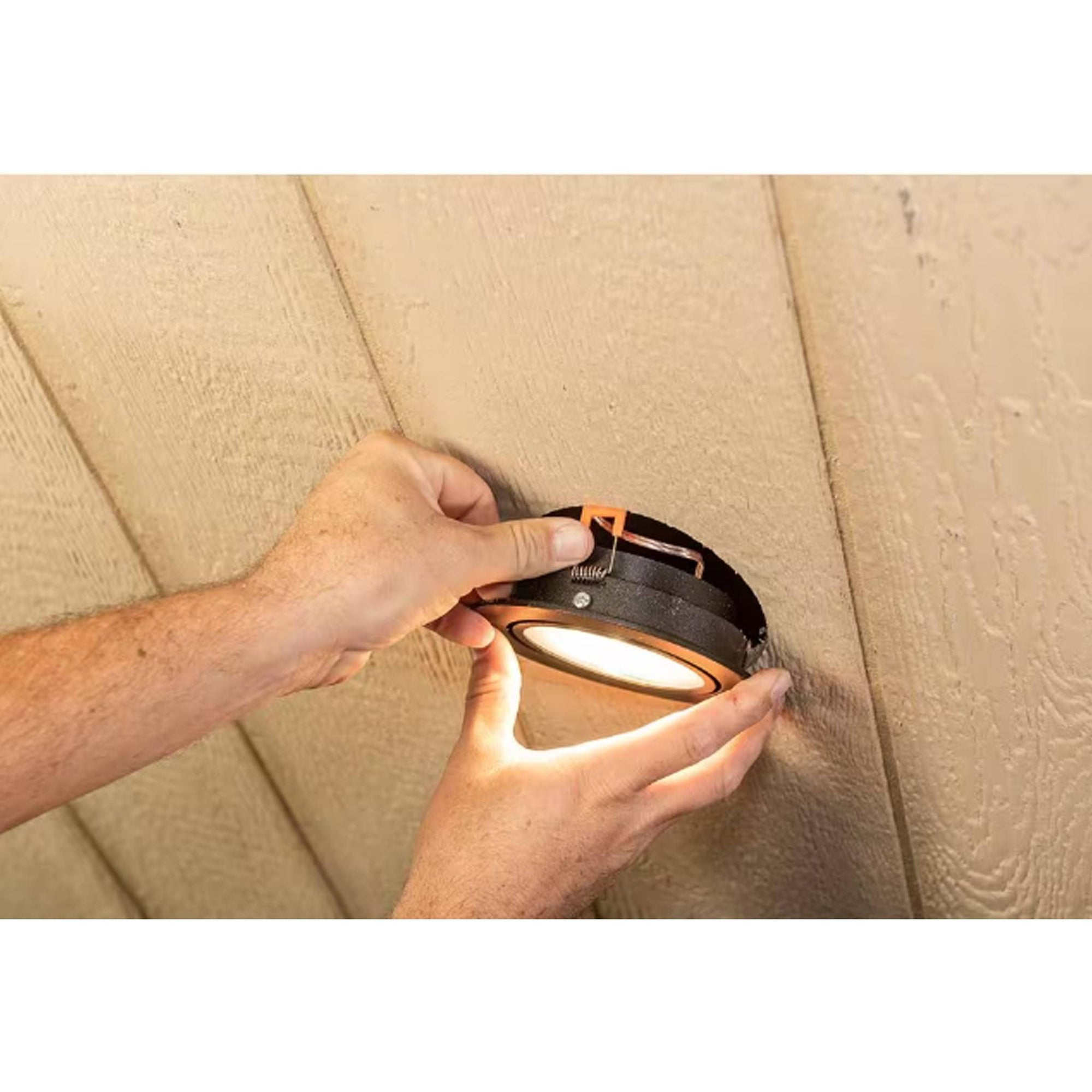 TREX RainEscape Soffit Light